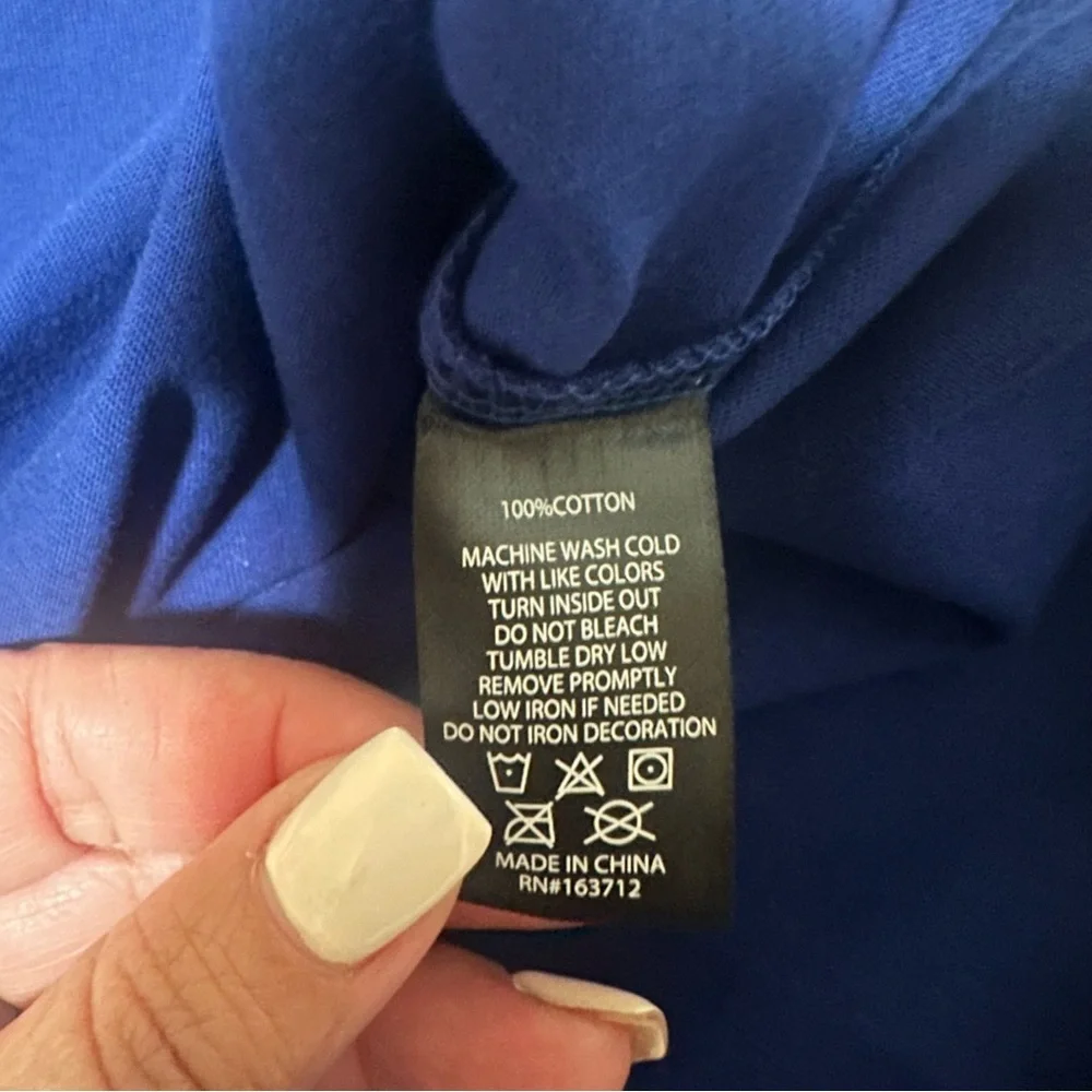 NWT Women’s The Wild Collective x Anthropologie Graphic Tee NY Giants NFL Blue M - Picture 6 of 7